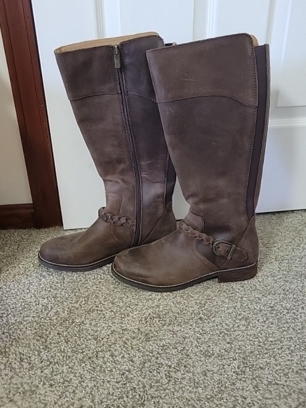 Earth Women's Classic Etmira Brown Knee-High Riding Boots, Size 9